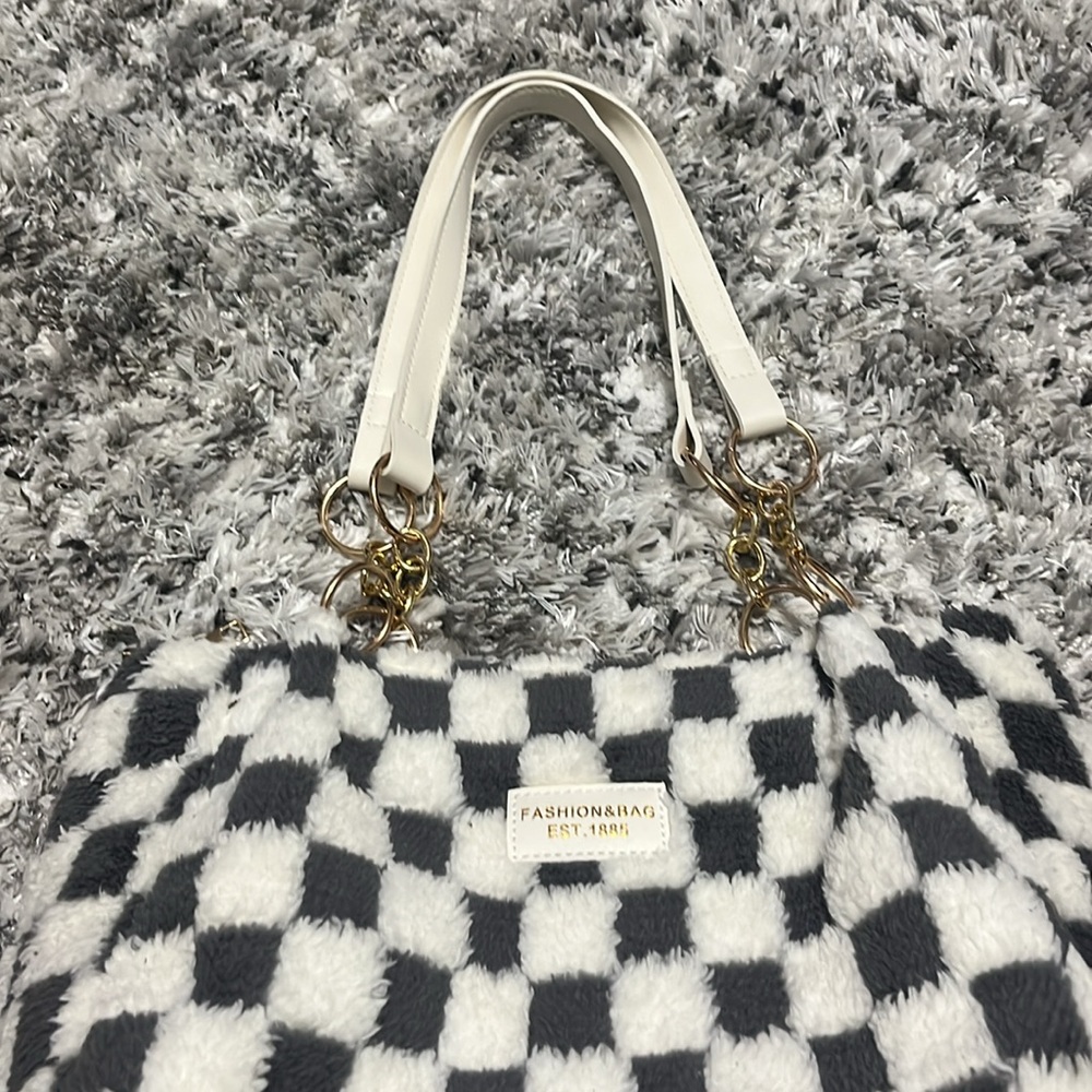 Fashion Bug Black and White Checkered Women's Bag - Picture 3 of 10